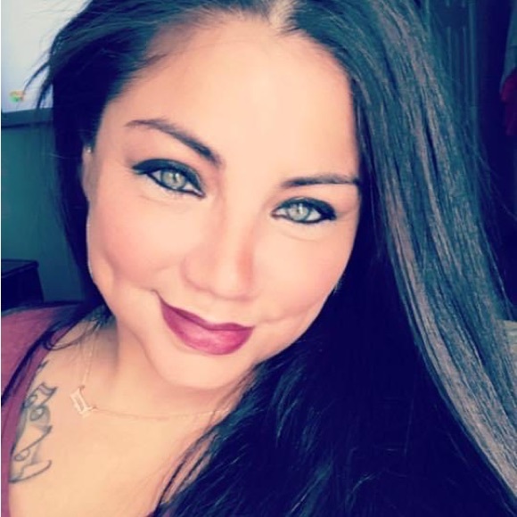 Meet your Posher, Yess - Picture 2 of 3